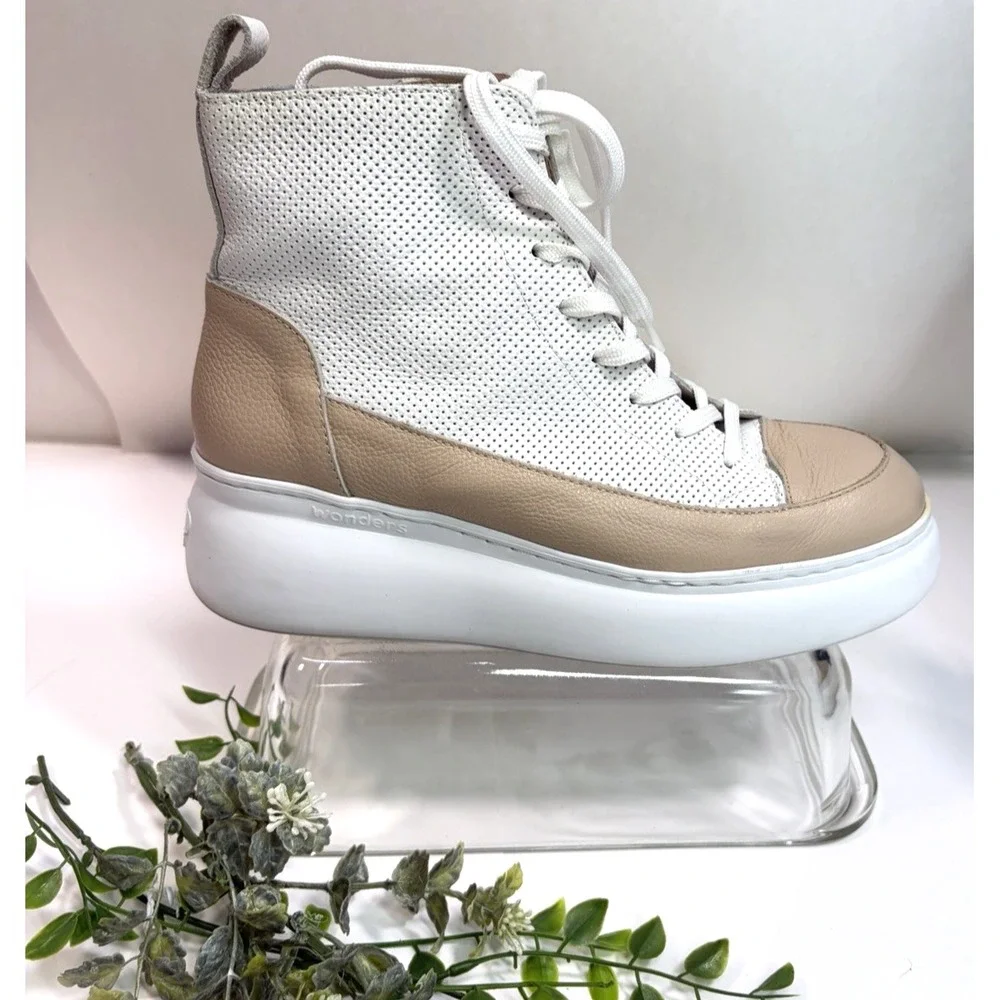 Wonders High Top Sneakers Trainers Womens White Tan Zip Lace Up Size 38 EU 8 US